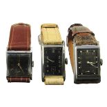 3 Herren-Armbanduhren mit rechteckigem Gehäuse, 1940er Jahre: Zentra mit Handaufzugswerk,
