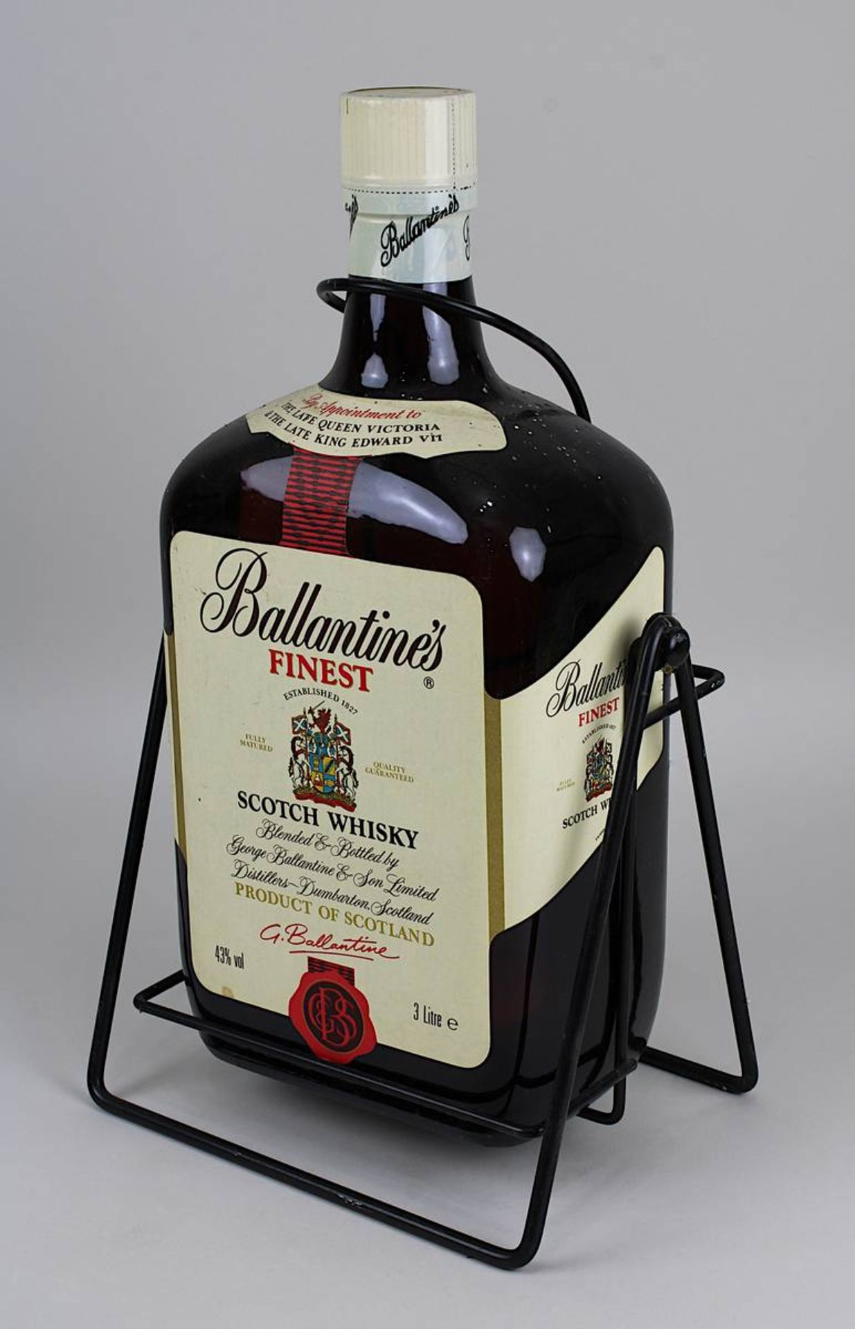 Eine Magnumflasche Ballantine's Finest Scotch Whisky, Dumbarton-Scotland, 3 Liter, Füllhöhe: obere