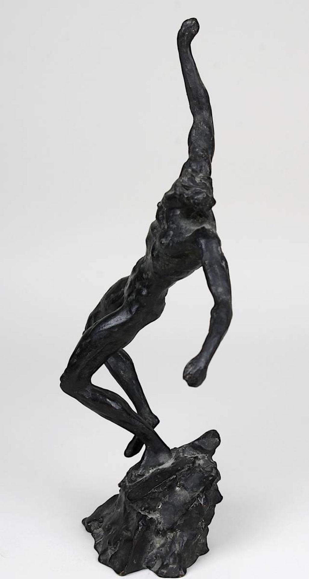 Breker, Arno (Elberfeld/Wuppertal 1900 - 1991 Düsseldorf), "Ikarus", Bronzefigur mit dunkler - Bild 3 aus 6