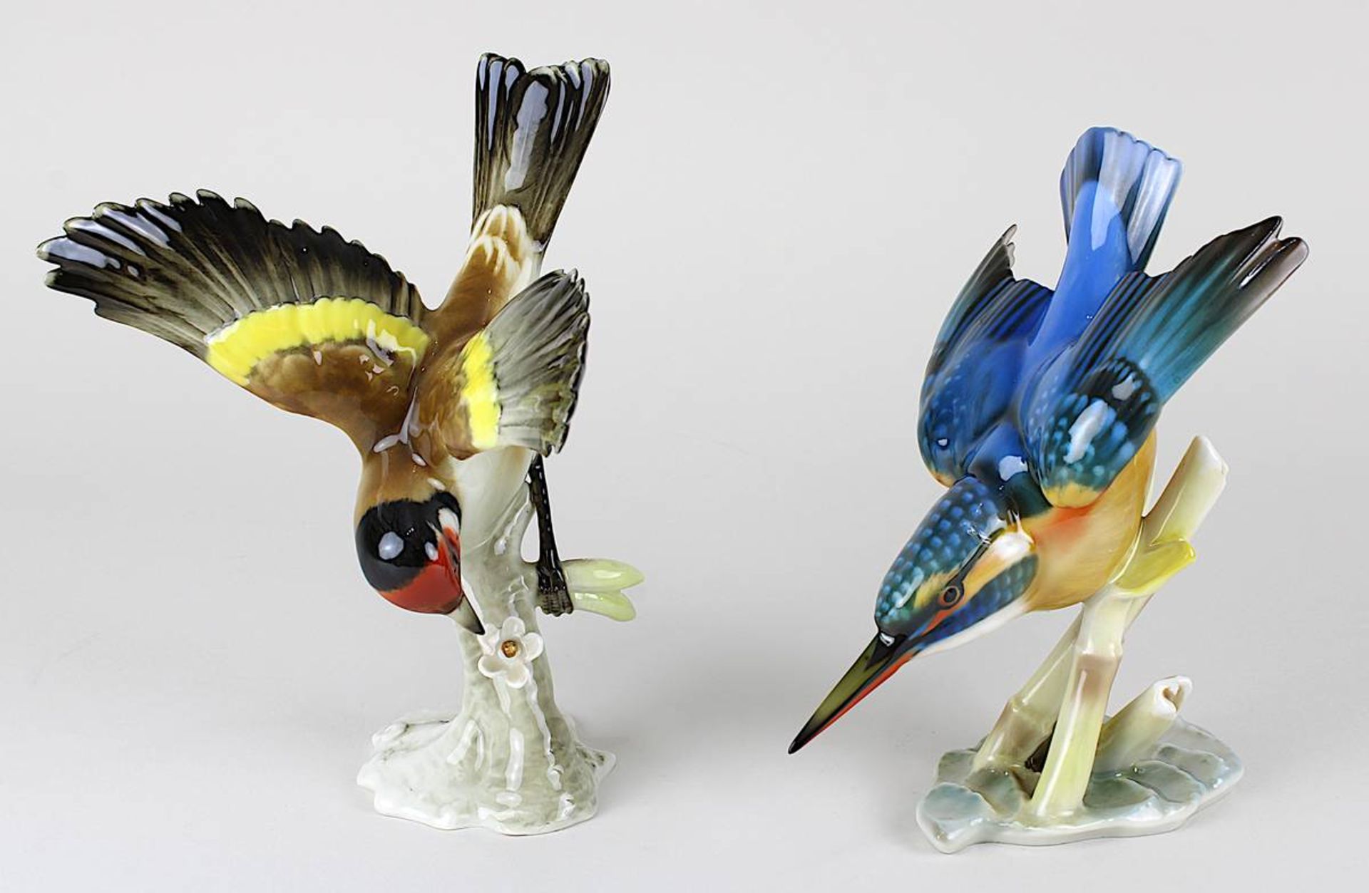 Stieglitz und Eisvogel, 2 Porzellanfiguren, Hutschenreuther, deutsch Mitte 20. Jh., farbig