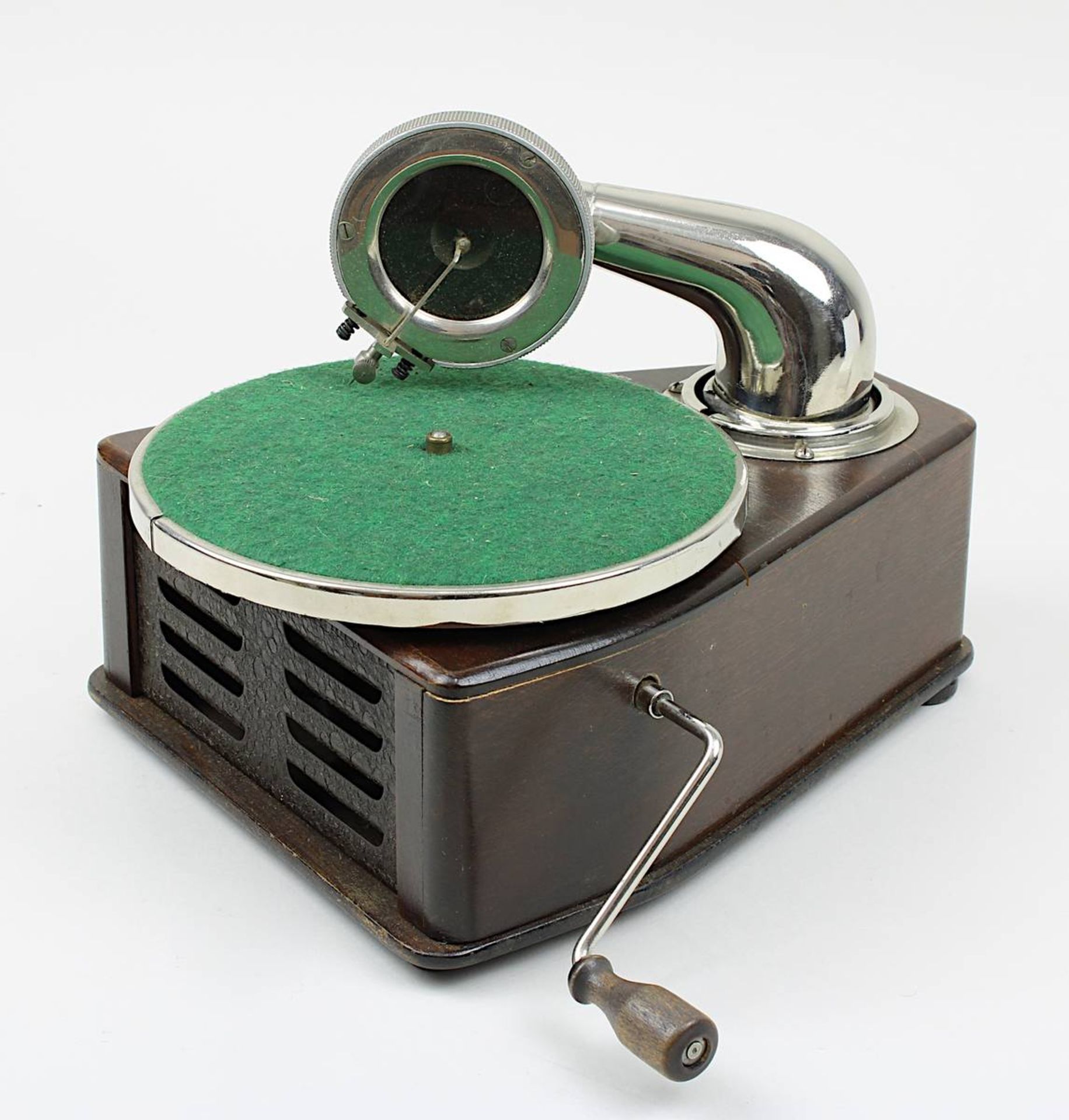 Bing Nürnberg - Kindergrammophon, um 1920, Holzgehäuse, Plattenteller u. Nadelkopf aus