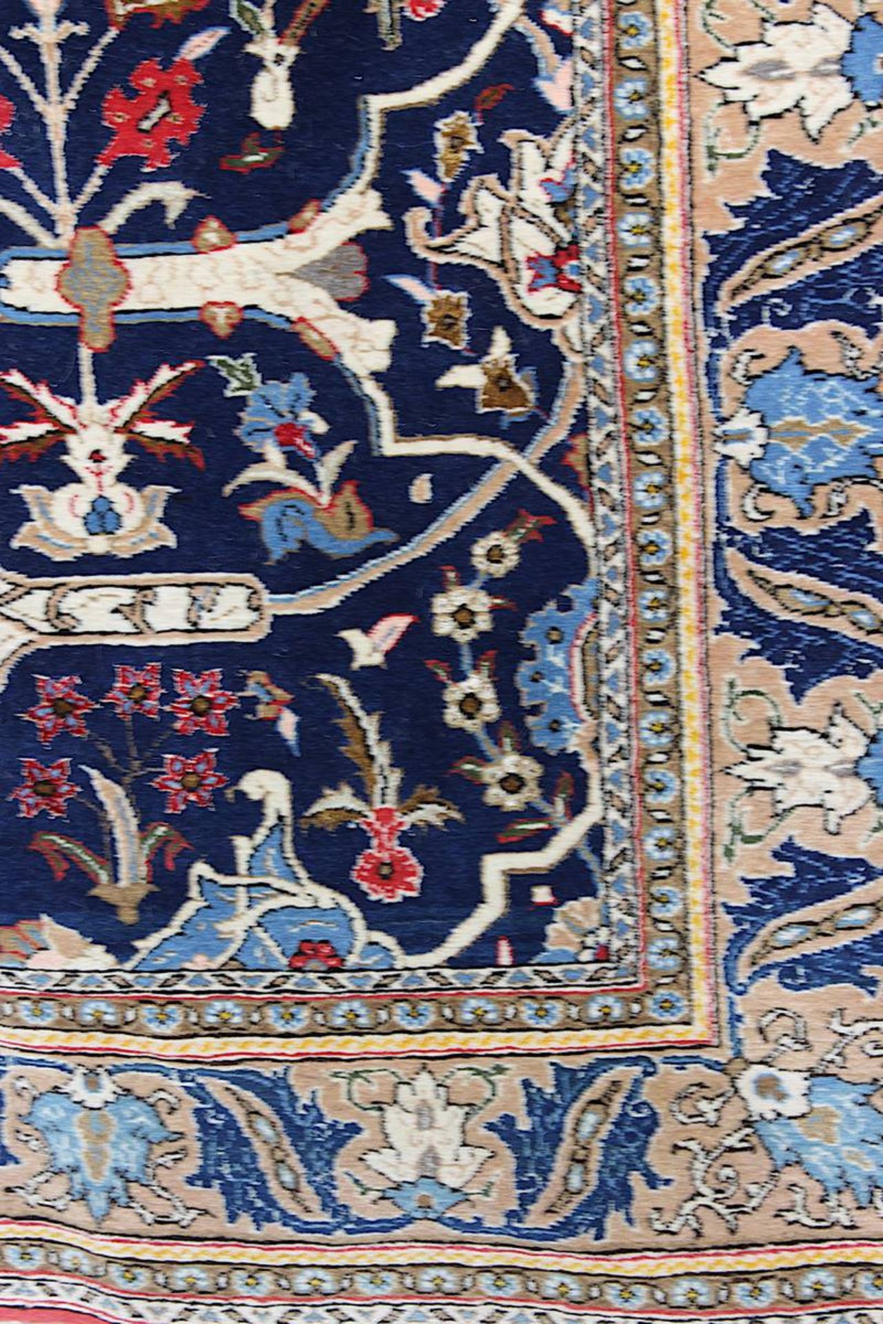 Ghombrücke Persien 2. H. 20. Jh., nachtblauer Fond und mehrfache Bordüre, durchzogen von Blatt- - Bild 5 aus 6