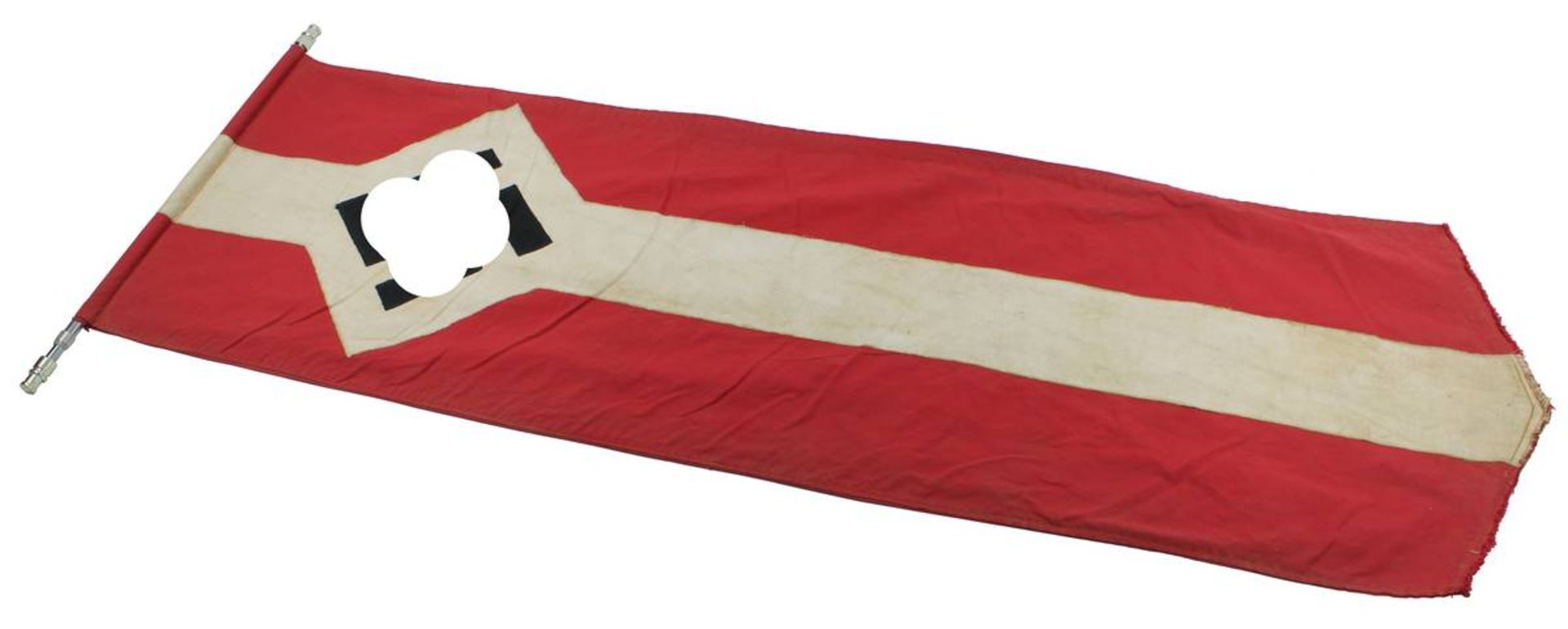 Fahne Deutsches Reich 1933 - 1945, wohl Hitlerjugend, rotweiß mit Hakenkreuz, L: 122 cm, B: 40 cm,