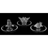 Drei Lalique Ringschalen mit Vogelmotiven, Wingen-sur-Moder 2. H. 20. Jh., H: 5,5 bis 7 cm, D: je