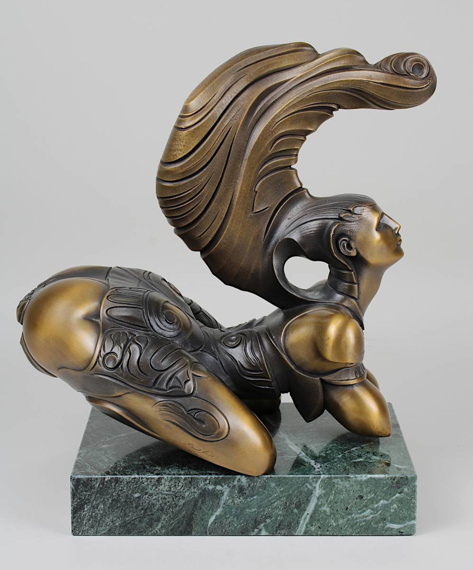 Fuchs, Ernst (Wien 1930 - 2015 Wien), "Sphinx II", Bronze mit goldbrauner Patina, auf linkem - Bild 2 aus 4