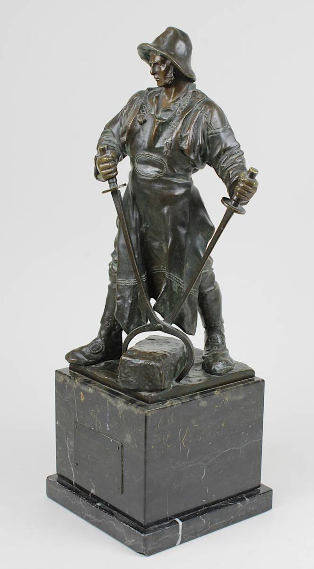 Reusch, Johann Friedrich (Siegen 1843 - 1906 Girgenti), "Siegerländer Hüttenarbeiter", Bronze mit - Bild 2 aus 3