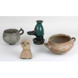Konvolut antike Keramik: Töpfchen mit rundem Boden und 2 Henkeln, wohl römisch, roter Scherben, H