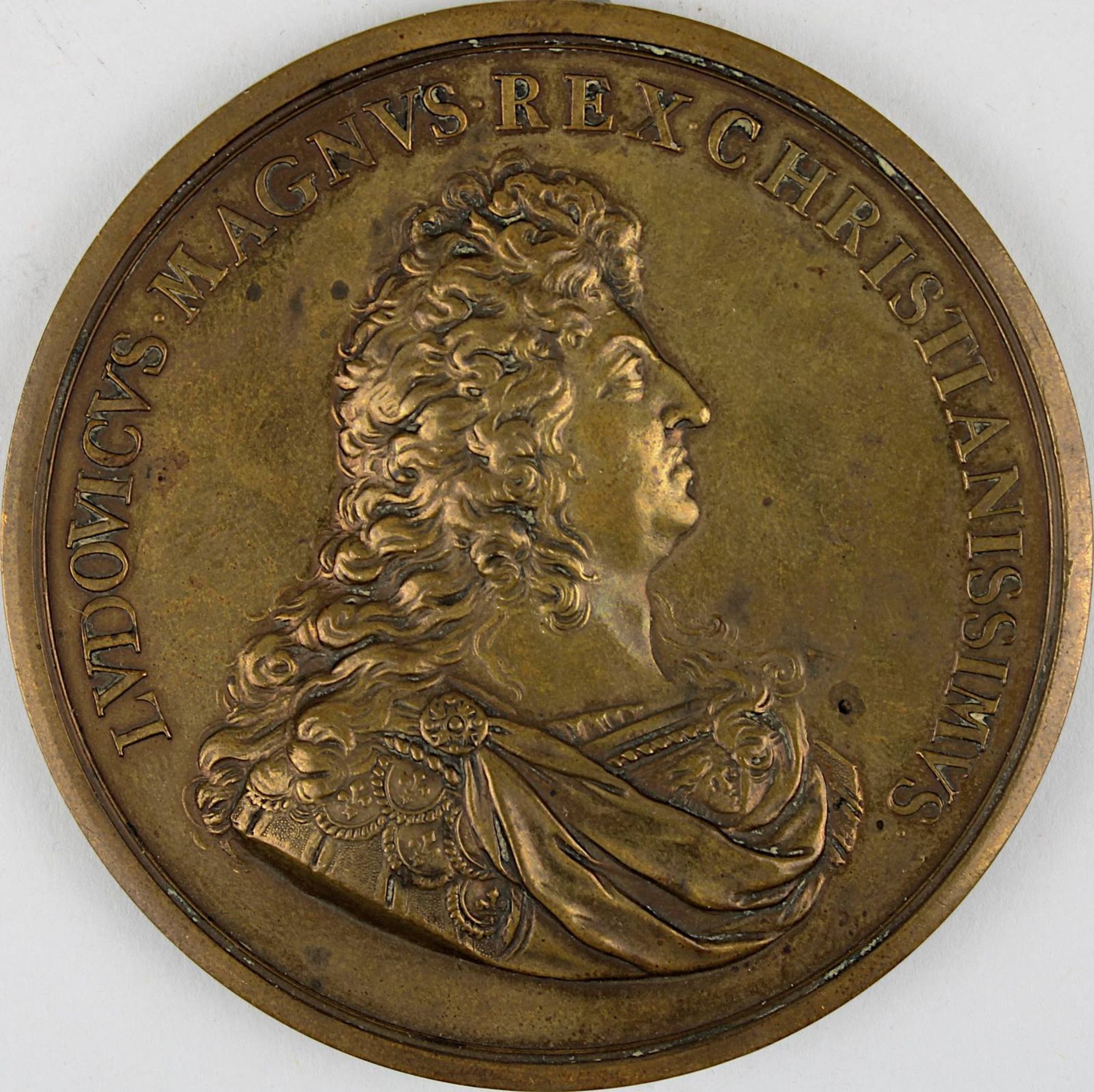 Bronzemedaille auf die Gründung der Stadt Saarlouis 1863, Avers Ludwig XIV (1643 - 1715), - Bild 2 aus 3