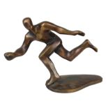 Bronzekünstler 2. H. 20. Jh., Staffelläufer, Bronze mit goldbrauner Patina, auf flammenförmiger