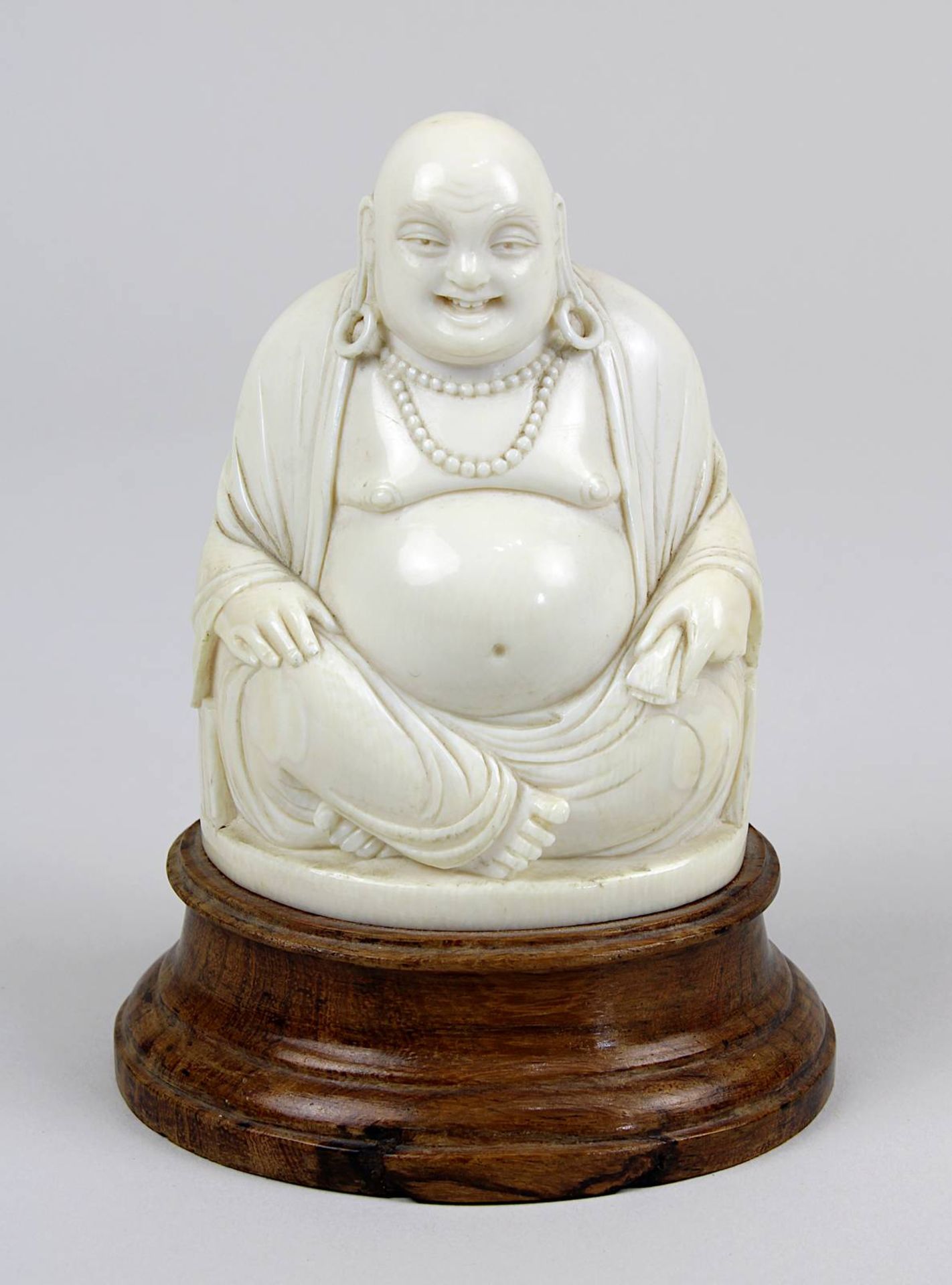 Buddha-Figur aus Bein, China um 1920, vollplastischer Buddha, sitzend in Lotushaltung, aus Bein