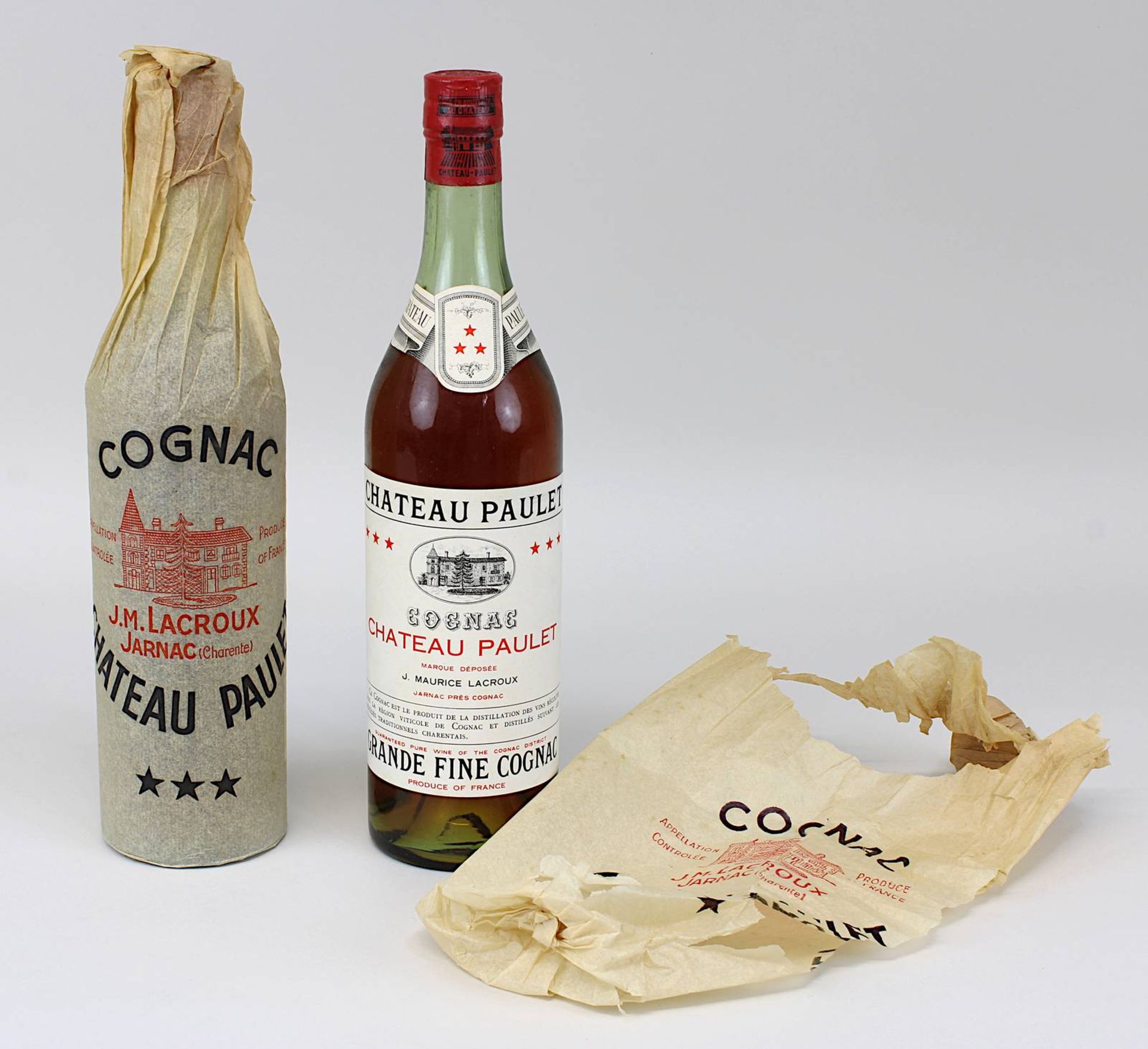 Zwei Flaschen Cognac, 1960er Jahre, Chateau Paulet, J. Maurice Lacroux Jarnac, Füllhöhe: obere