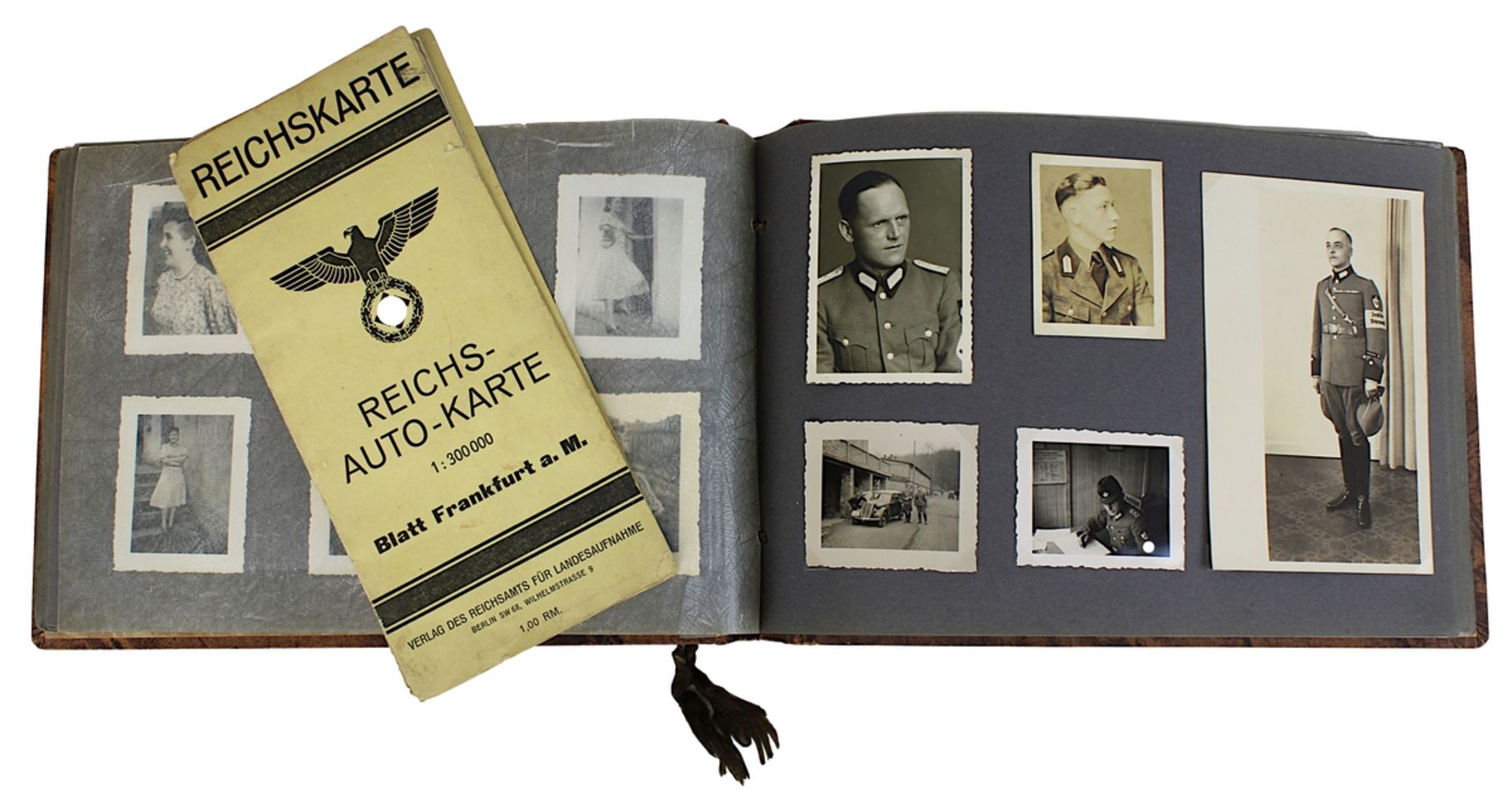 Photoalbum Reicharbeitsdienst, Deutsches Reich 1933 - 1945, mit ca. 160 Photos (2 eingeklebte
