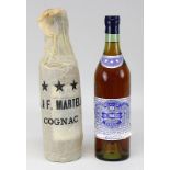 Zwei Flaschen Cognac, J & F Martell, 1960er Jahre, Région de Cognac, Füllhöhe: mittlerer