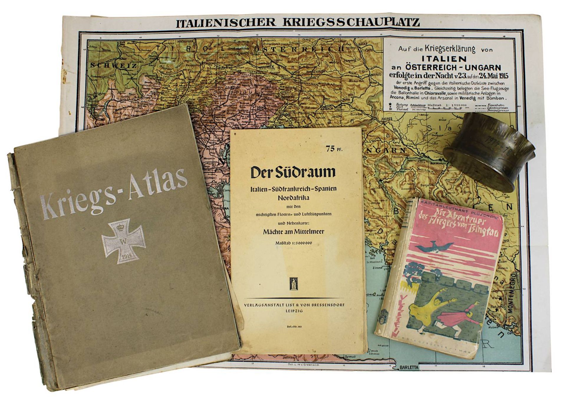 Konvolut Karten und anderes, Deutsches Reich 1. und 2. Weltkrieg: Kriegsatlas, mit 16 Karten,