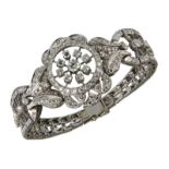 Art - Déco Damenarmband aus Platin mit Diamanten, Frankreich um 1930, Blütenförmiges Mittelstück,