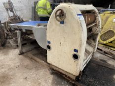 800mm wide Gauge Roller, with infeed belt conveyor. Lot located at Spilsby Road, Boston, PE22 8JT.