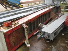 Grespan 35/25 Chain & Flight Conveyor, approx. 250mm wide x 370mm deep x 4.2m long, in galvanised