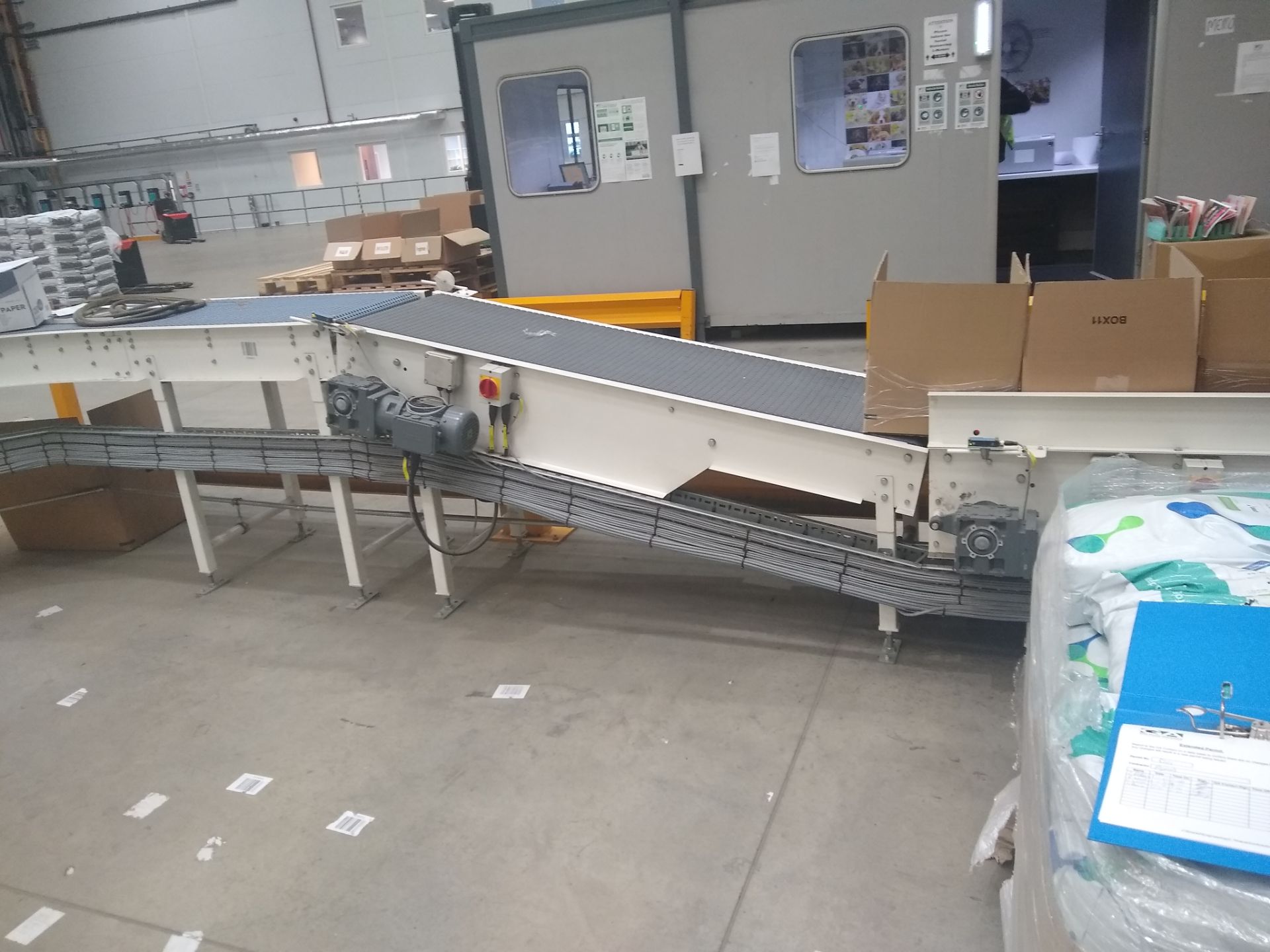 2016 Linkx Case Erector & Closer and Bag to Box Packing Line - Image 57 of 65