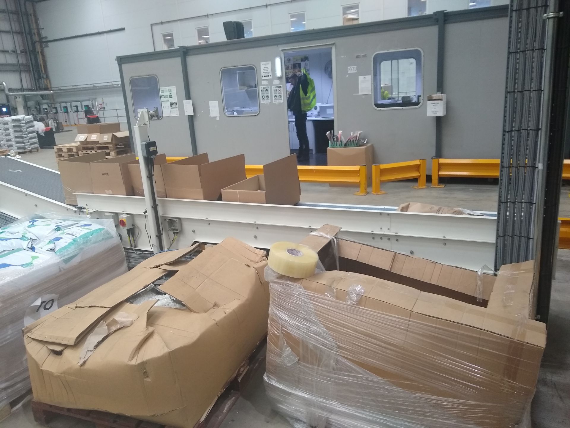 2016 Linkx Case Erector & Closer and Bag to Box Packing Line - Image 56 of 65