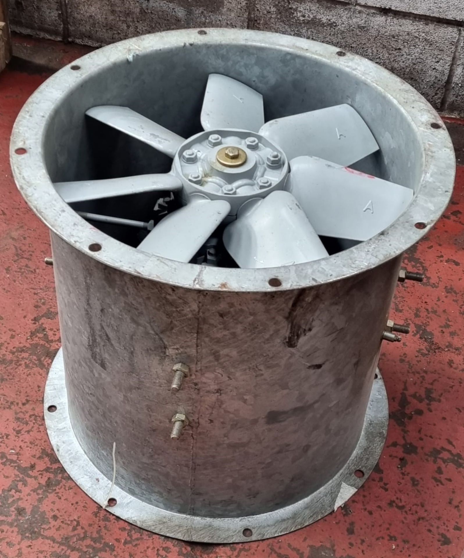 Woods Fan, loading free of charge - yes, lot located in Bradford, West YorkshirePlease read the