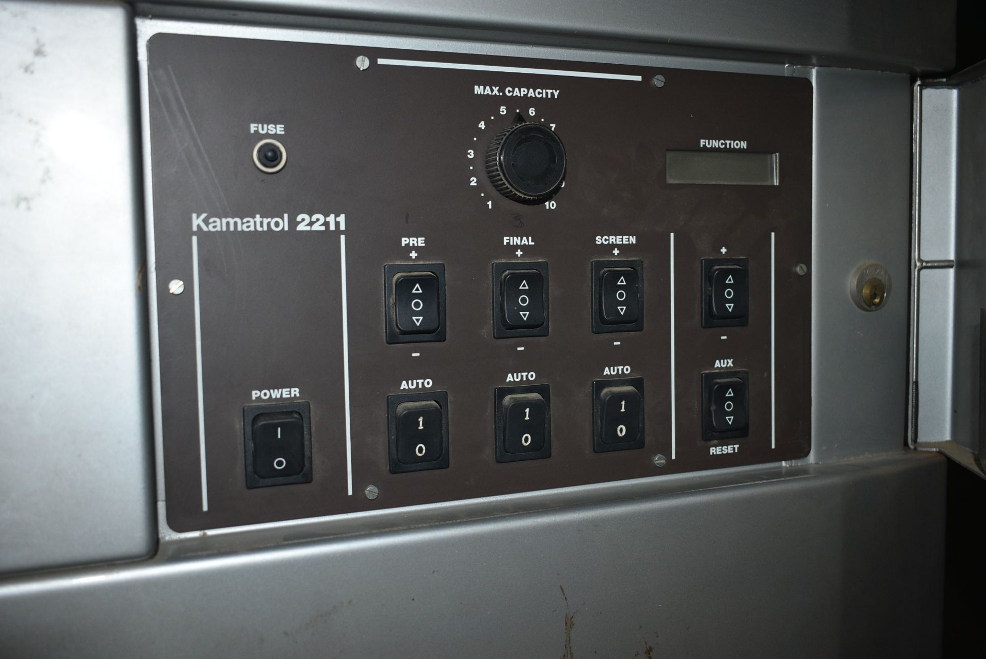 Westrup FA.1500 SEED CLEANER, serial no. 79137, with Kmatrol 2211 control (note – no screens fitted) - Image 3 of 7