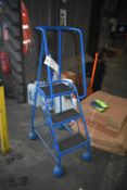 Mobile Three Tread Stepladder (free dismantling an