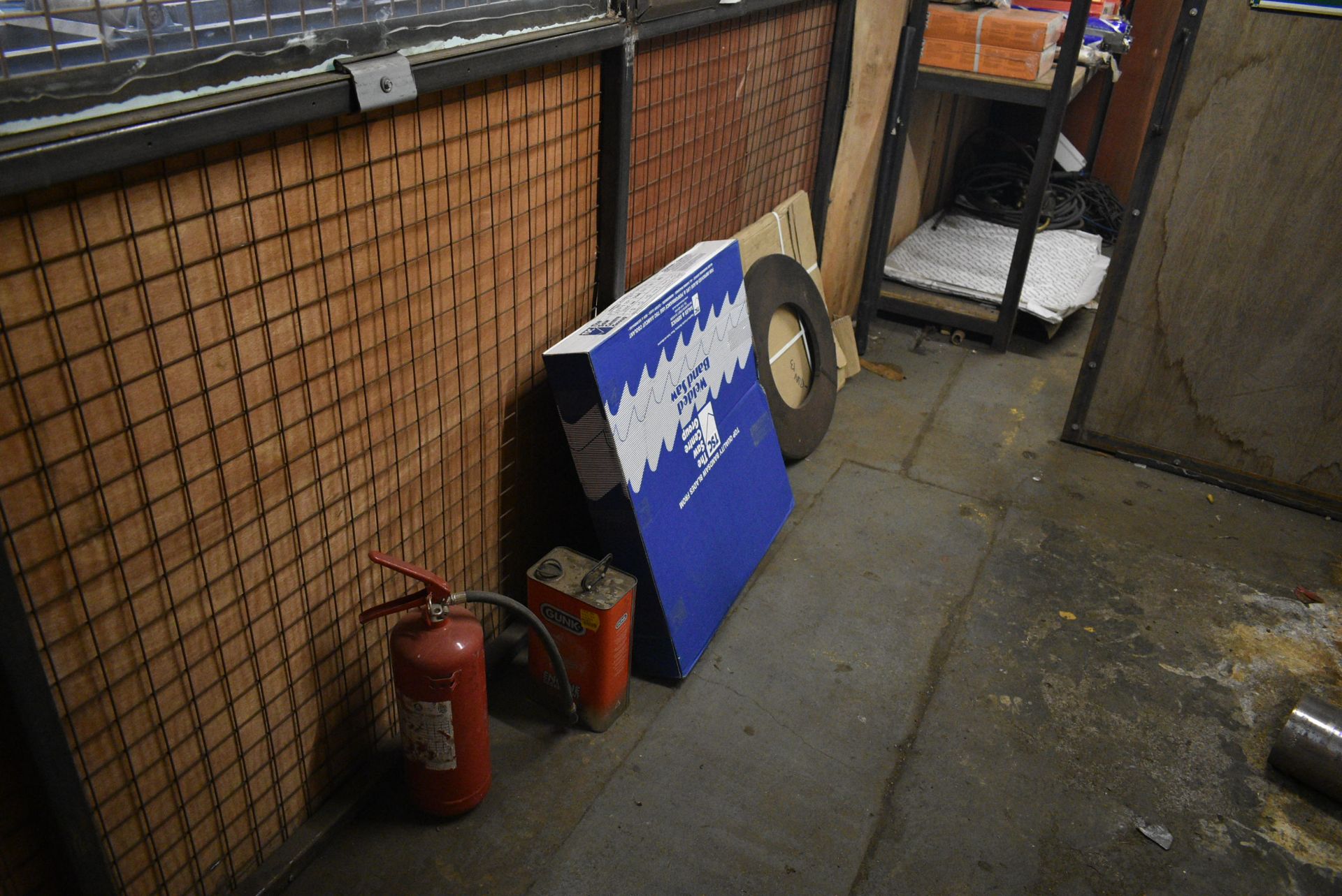 Contents of Store Room, including assorted welding - Image 3 of 7