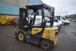 Doosan D25S-3 2500kg cap. DIESEL FORK LIFT TRUCK,