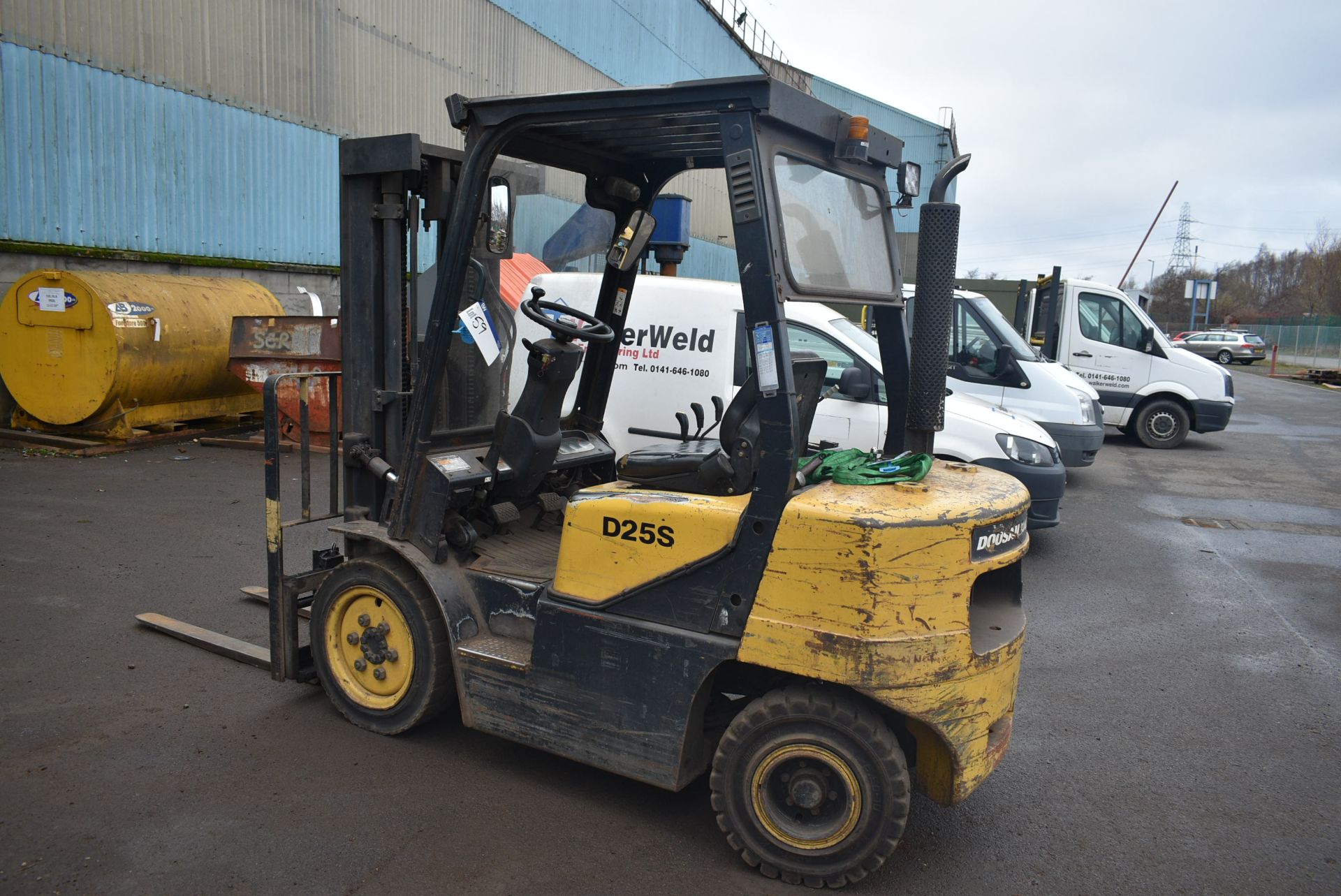 Doosan D25S-3 2500kg cap. DIESEL FORK LIFT TRUCK,