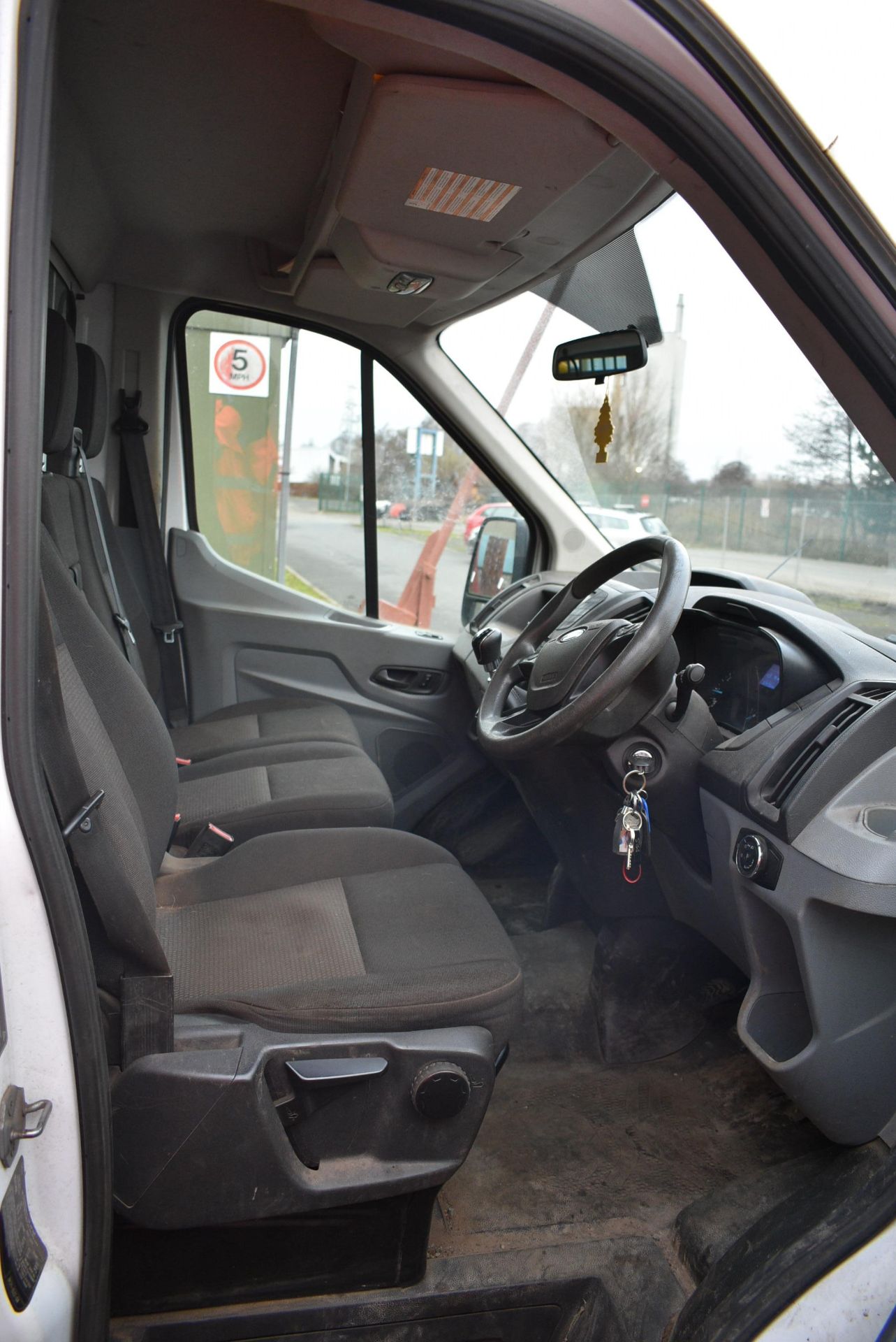 Ford TRANSIT 350 DIESEL DROPSIDE TRUCK, registrati - Image 13 of 14