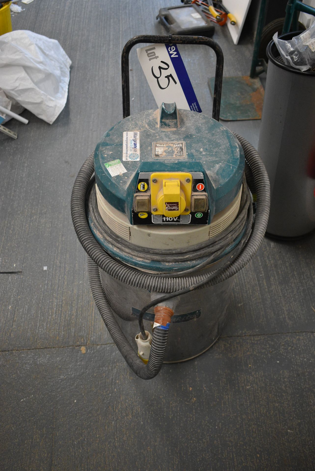 Makita 445X Vacuum Cleaner, 110VPlease read the following important notes:-***Overseas buyers - - Image 3 of 3