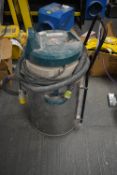 Makita 445X Vacuum Cleaner, 110VPlease read the following important notes:-***Overseas buyers -