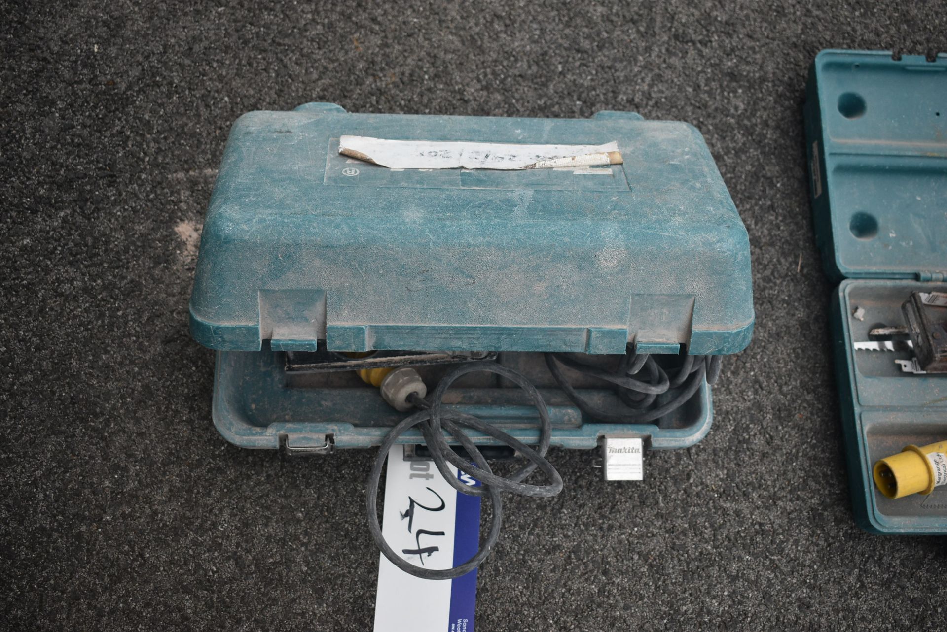 Makita SG1250 125mm Portable Electric Wall Chaser, 110V, in carry casePlease read the following - Image 3 of 3