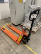 Loadsurfer Hand Hydraulic Pallet Truck, with fitted digital read outPlease read the following