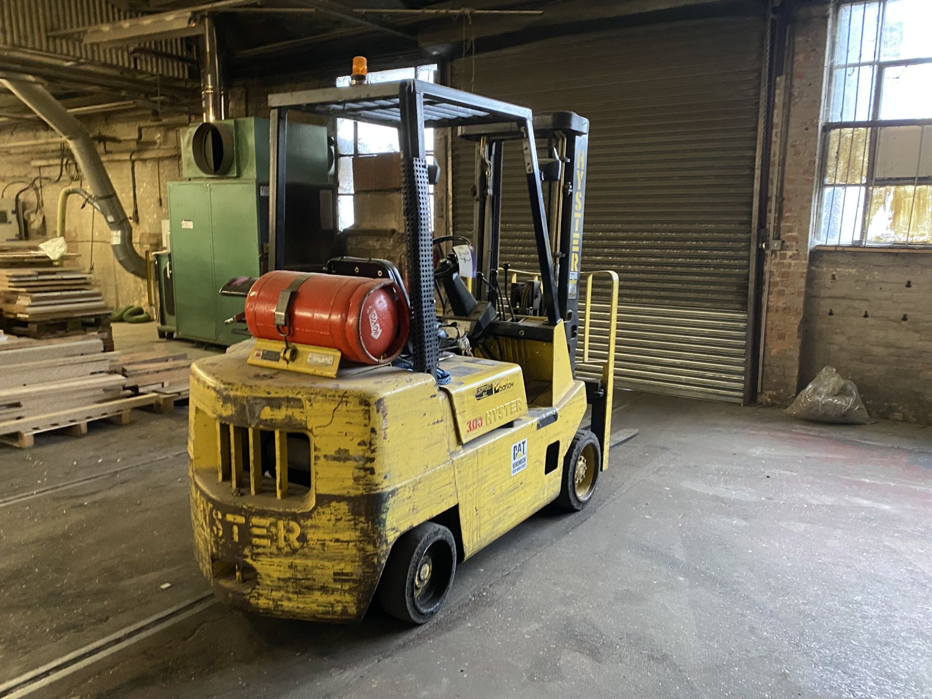 Hyster S3.00 XL 2500kg LPG FORK LIFT TRUCK, serial no. C187V12996S, year of manufacture 1995, 5396 - Image 4 of 7