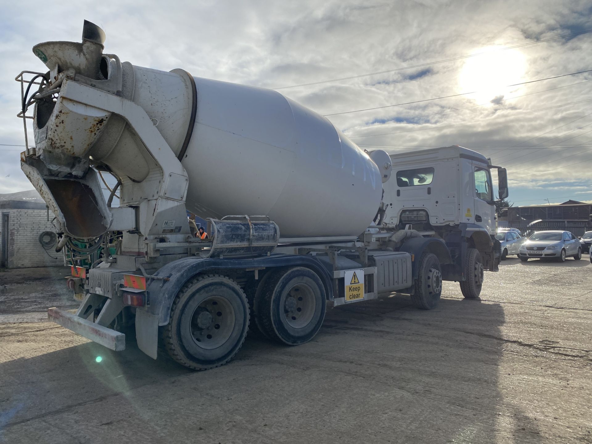 Mercedes Benz AROCS 3240 8x4 8m³ Concrete Mixer Truck, registration no. WX17 YST, chassis no. - Image 5 of 10