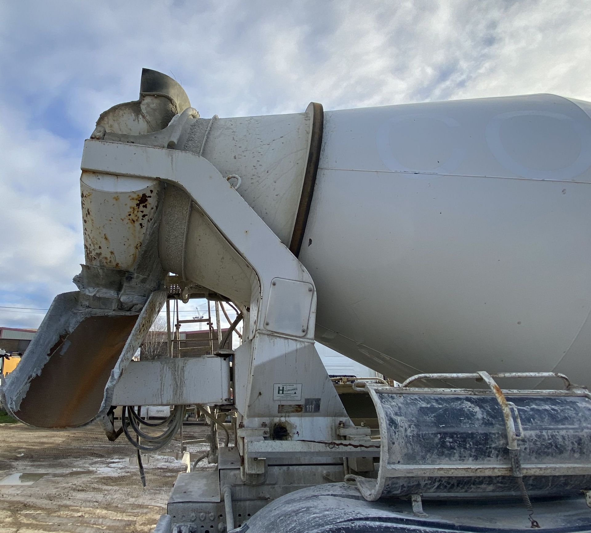 Mercedes Benz AROCS 3240 8x4 8m³ Concrete Mixer Truck, registration no. WX17 YST, chassis no. - Image 7 of 10