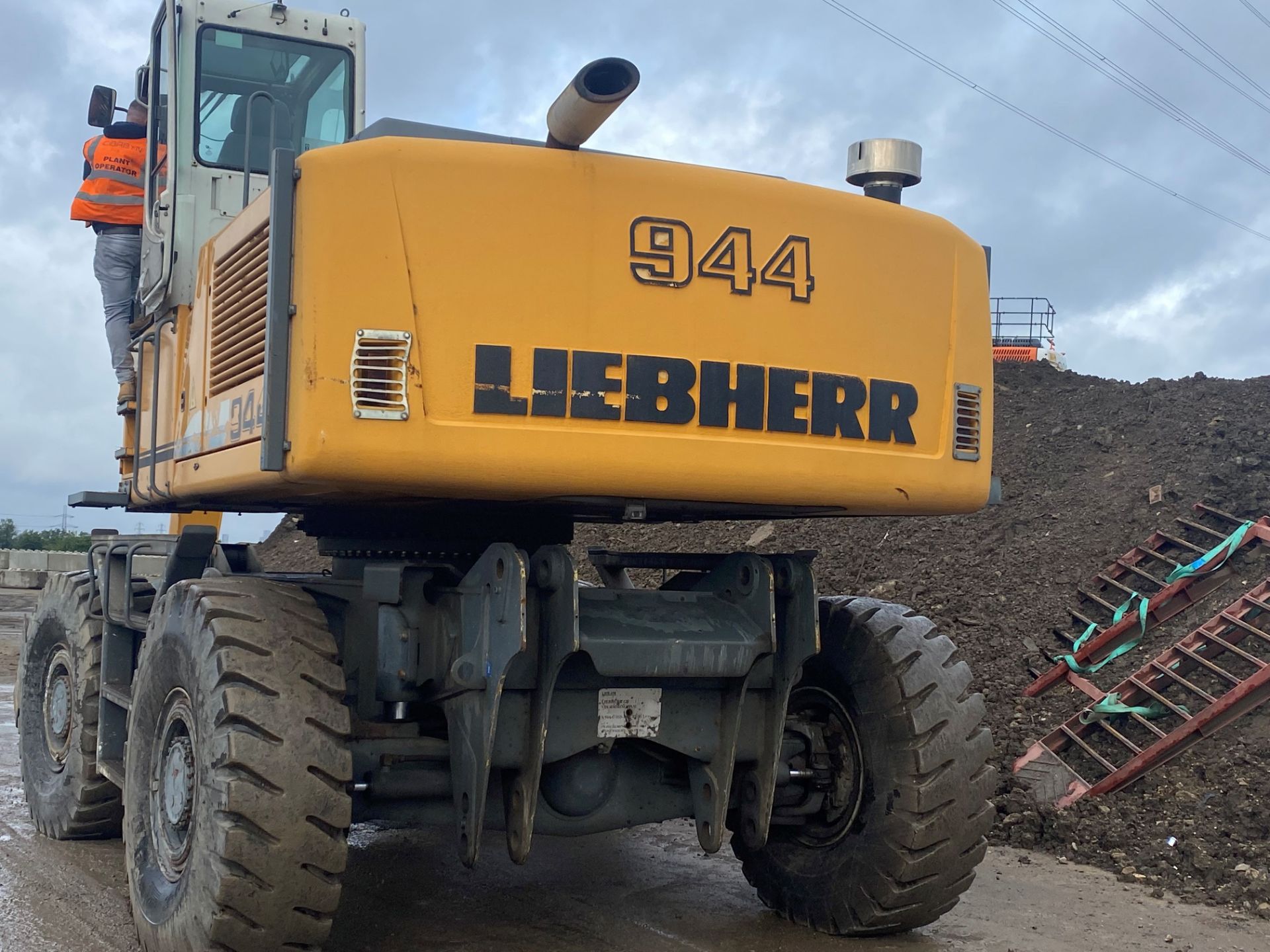 Liebherr A944 CH-HD Litronic Wheeled Excavator - Image 4 of 12