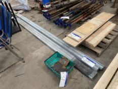 Approx. 15 Unistrut Fibreglass Trunking, each 3m long (no vat on hammer price on this lot -