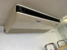 Daikin Air Conditioning UnitPlease read the following important notes:-Removal of Lots: A sole