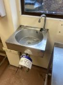 Stainless Steel Knee Operated Sink, approx. 400mm x 350mm Please read the following important