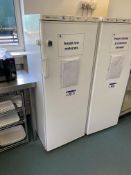 Creda Cold Store Single Door FreezerPlease read the following important notes:-Removal of Lots: A