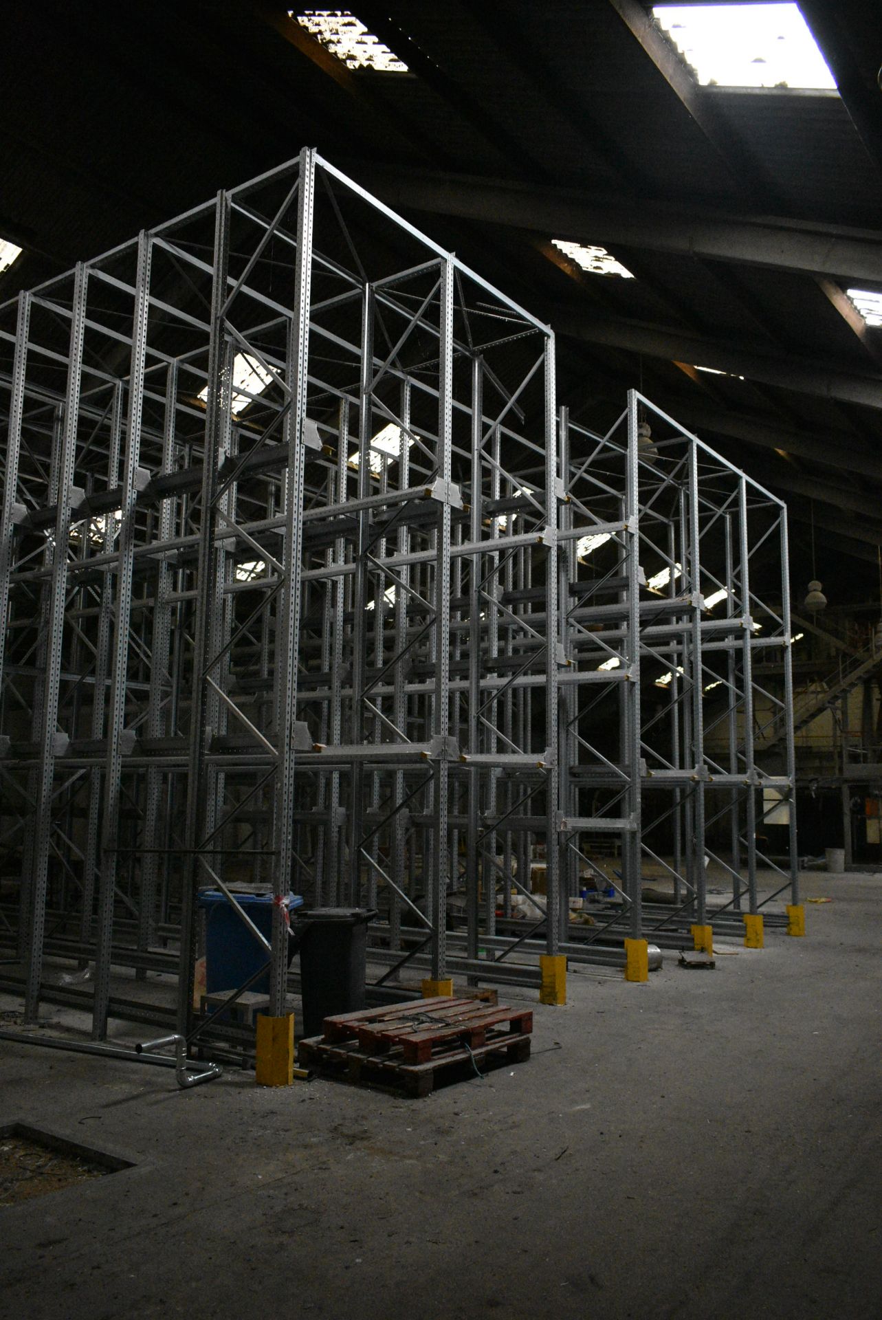 Dexion P90 M SIX BAY THREE TIER DRIVE-IN PALLET RACK, approx. 10m x 10.8m x 6m high overall, for - Image 2 of 6