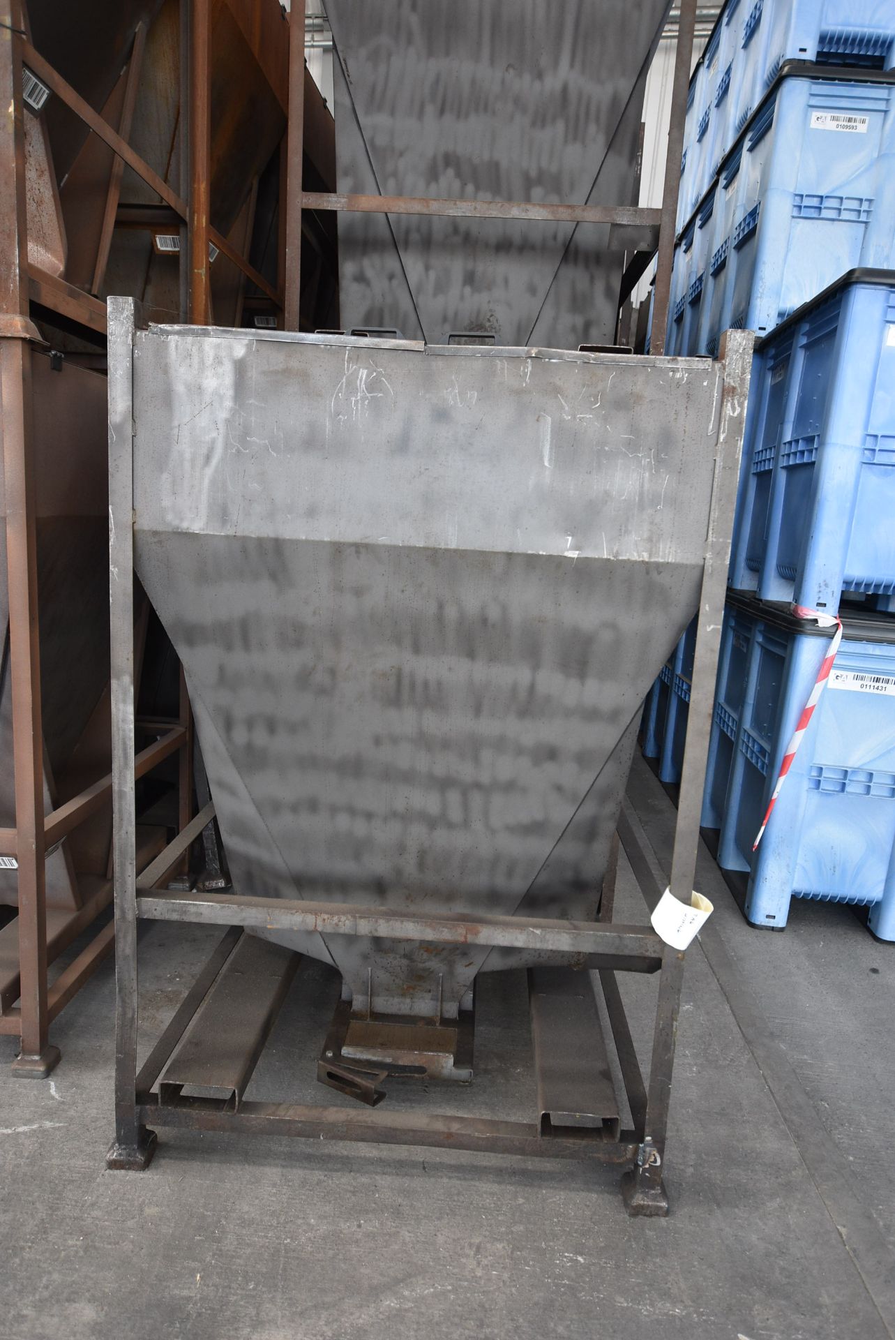 FIVE STEEL HOPPER BOTTOMED TOTE BINS, each approx. - Image 2 of 6