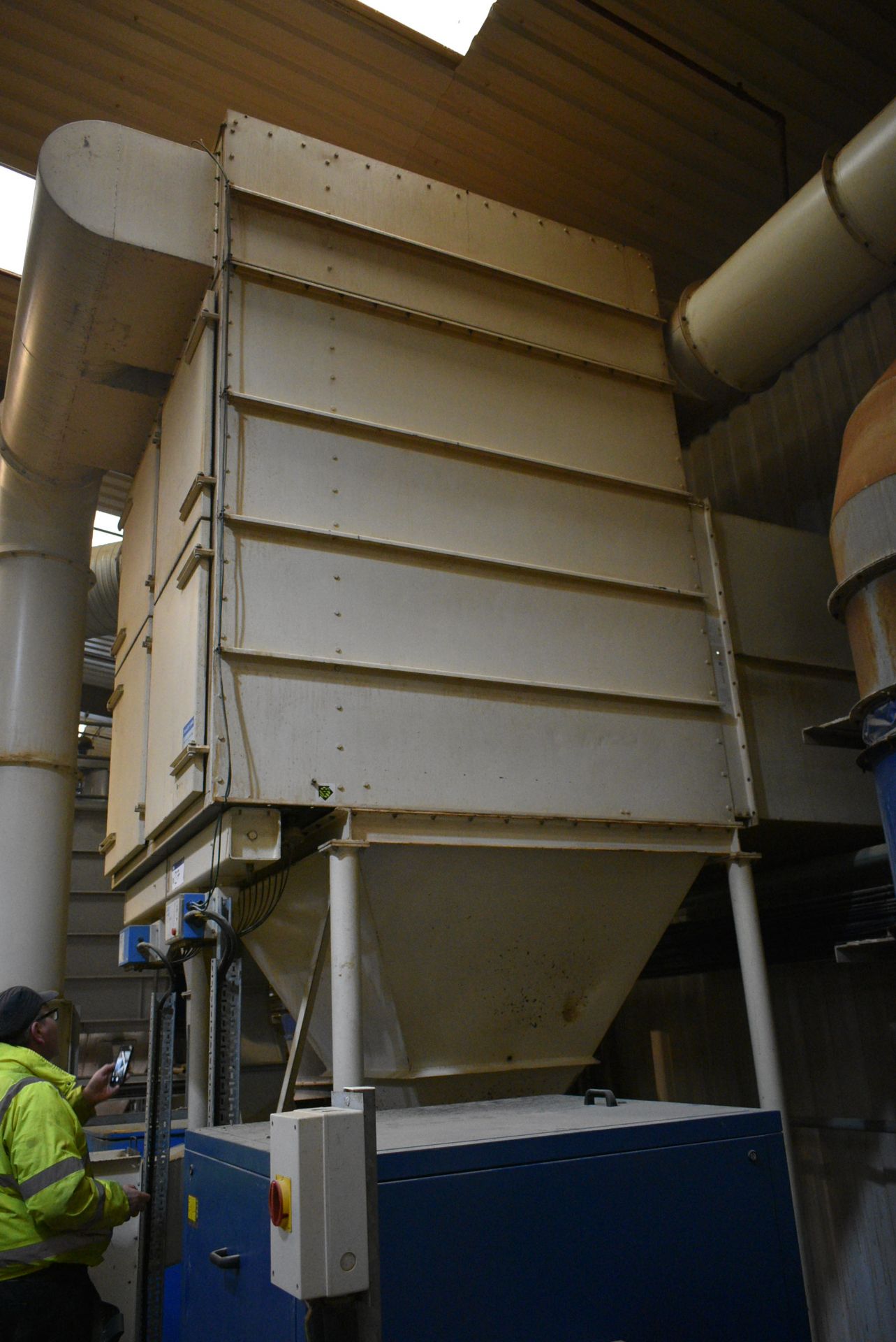 Donaldson Torit DCE 24.21 DUST FILTER UNIT, serial - Image 2 of 9