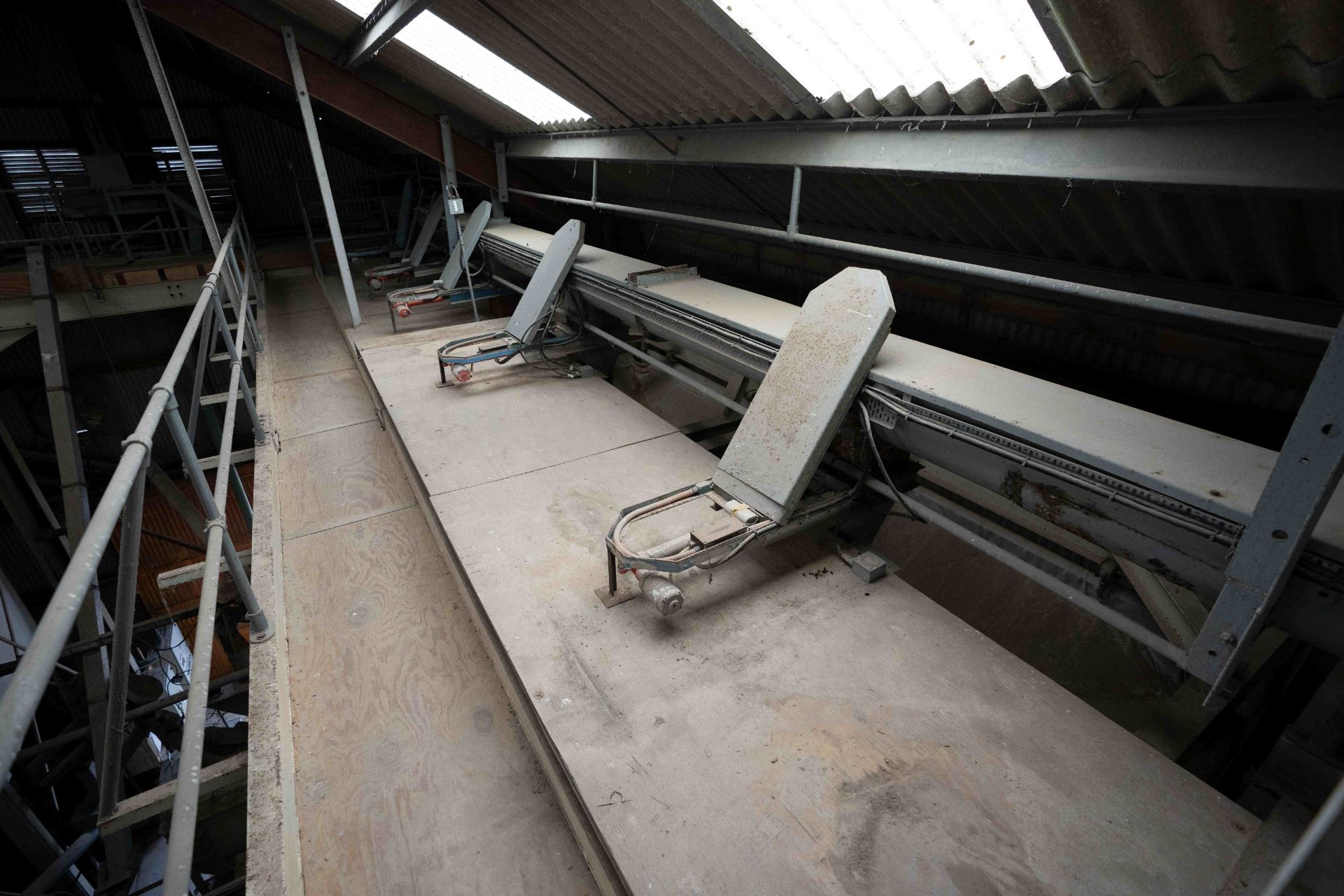 Bloomfields 250mm dia. Screw Conveyer, with eight discharge outlets, seven electric slides, year - Image 6 of 8
