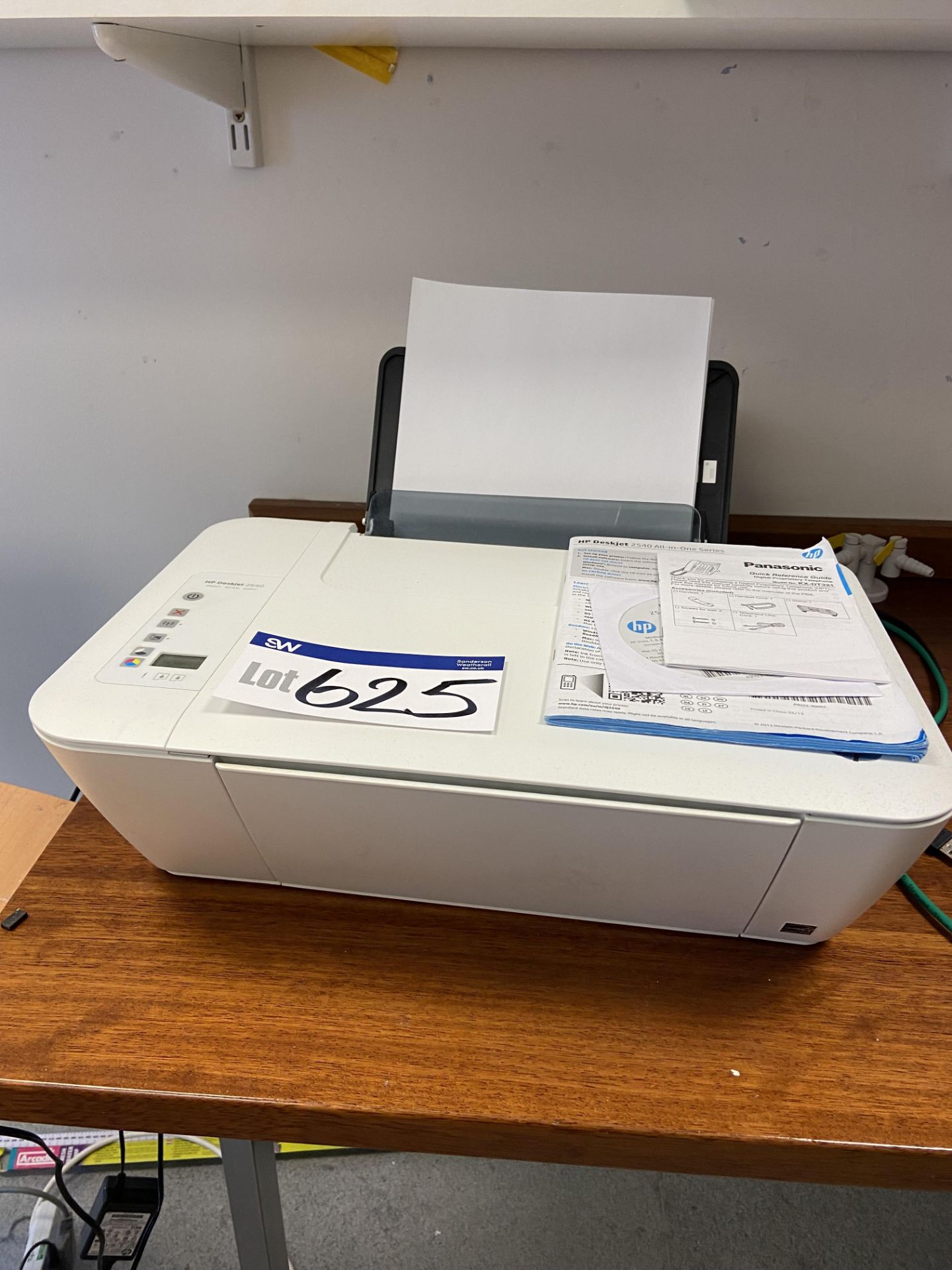 HP Deskjet 2540 Printer Scanner Copier (Room 816)