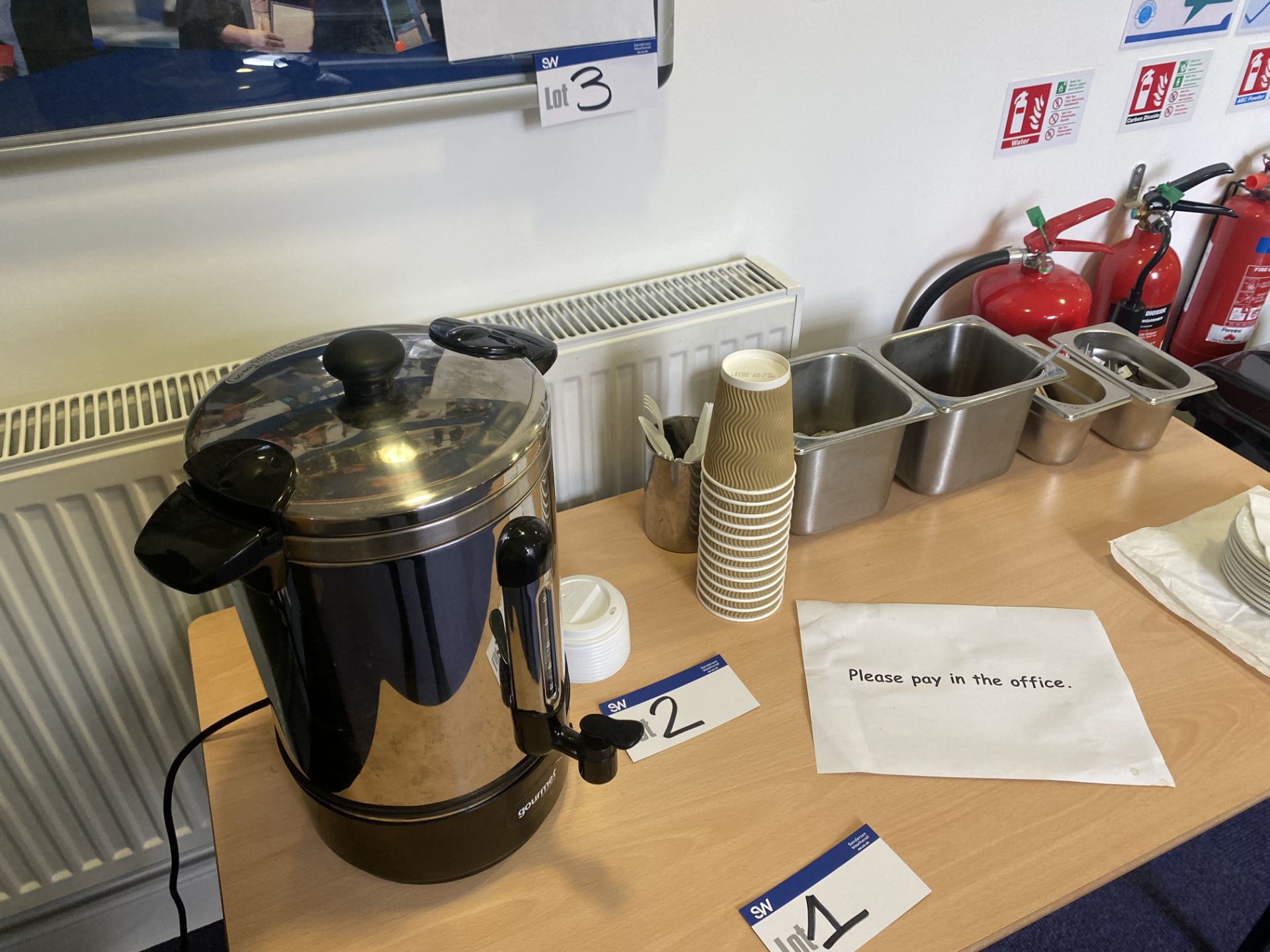 Gourmet Electric Water Boiler, with dispensing tub