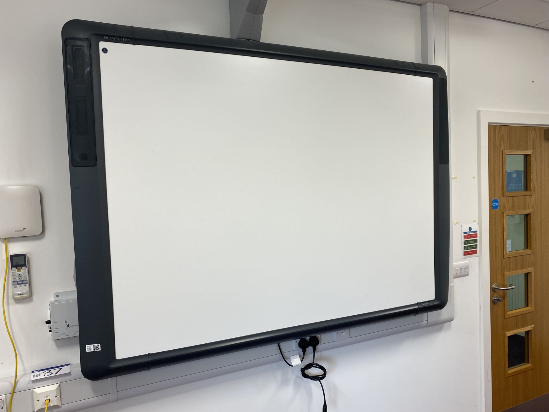 Promethean ActivBoard (2m diagonal), no. C11011180