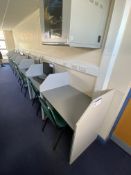 Eight Station Independent Study Bank of Desks (Roo